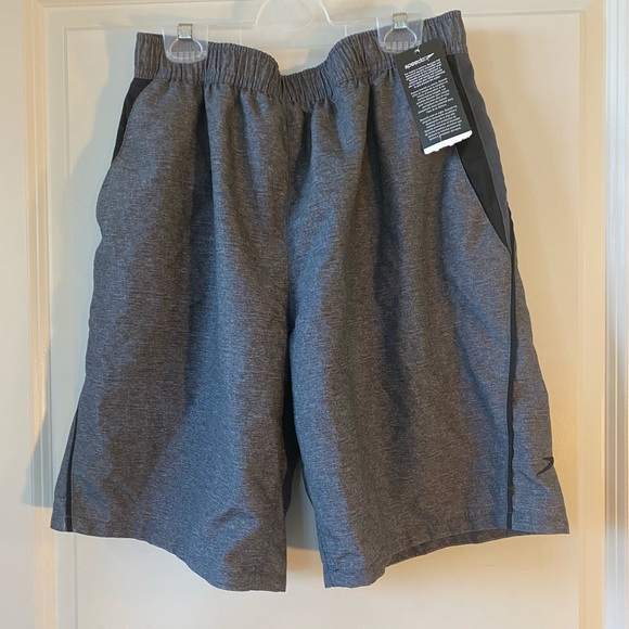 NWT Speedo Men’s Cutback Volley Swim trunks, small - Picture 9 of 11